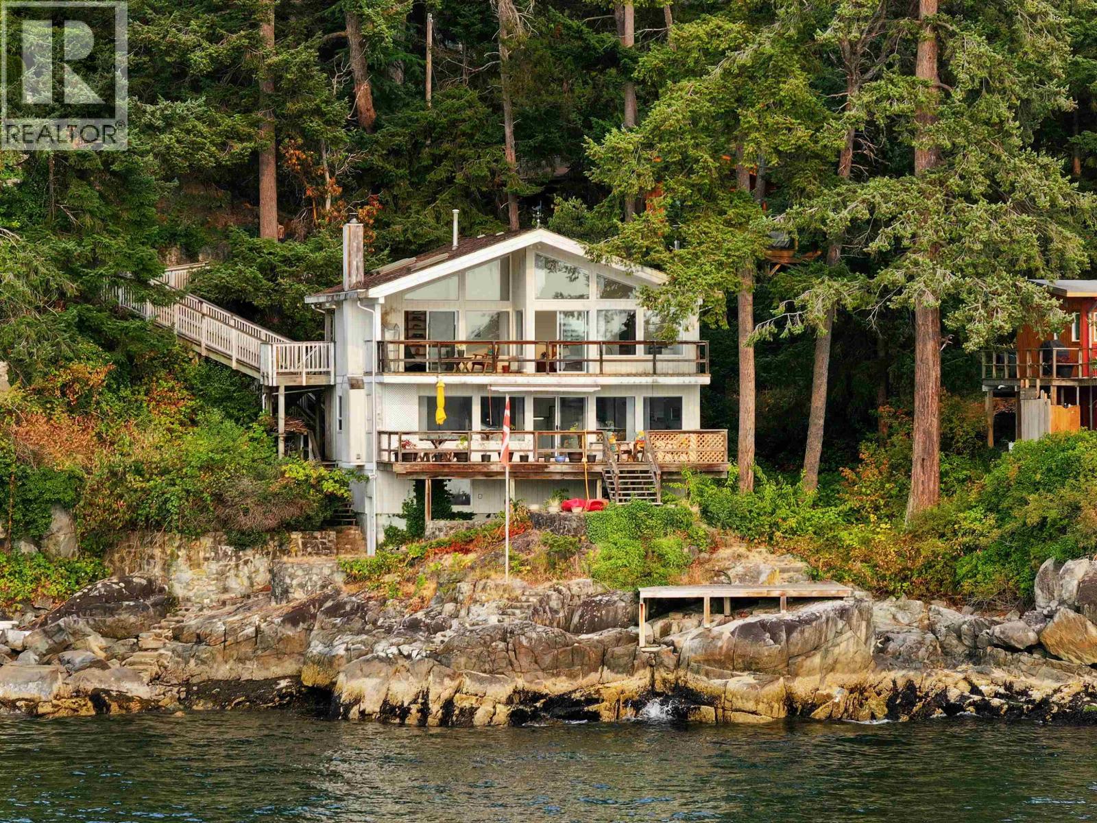 5834 EAGLE ISLAND, West Vancouver