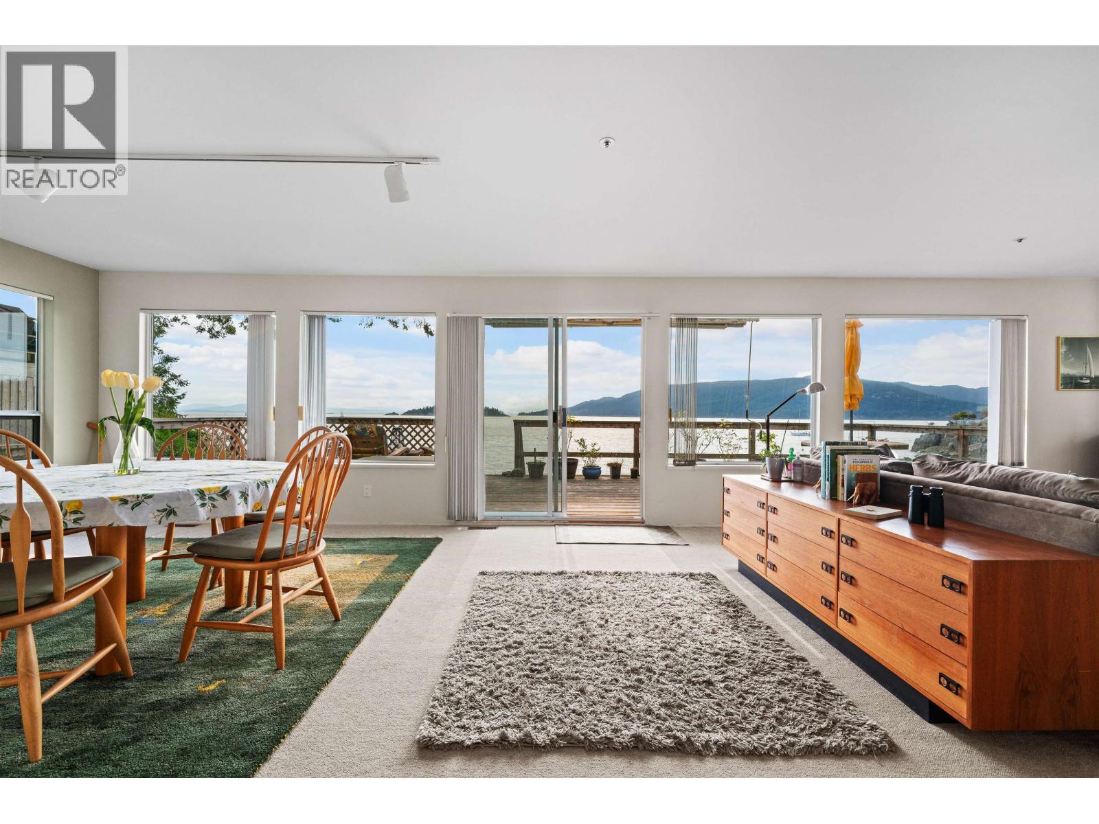 5834 EAGLE ISLAND, West Vancouver