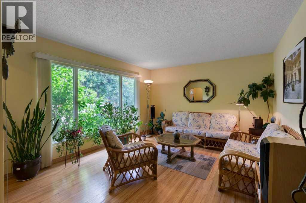 Single Family House Bungalow for Sale in  Glencastle Street SW Glendale Calgary 