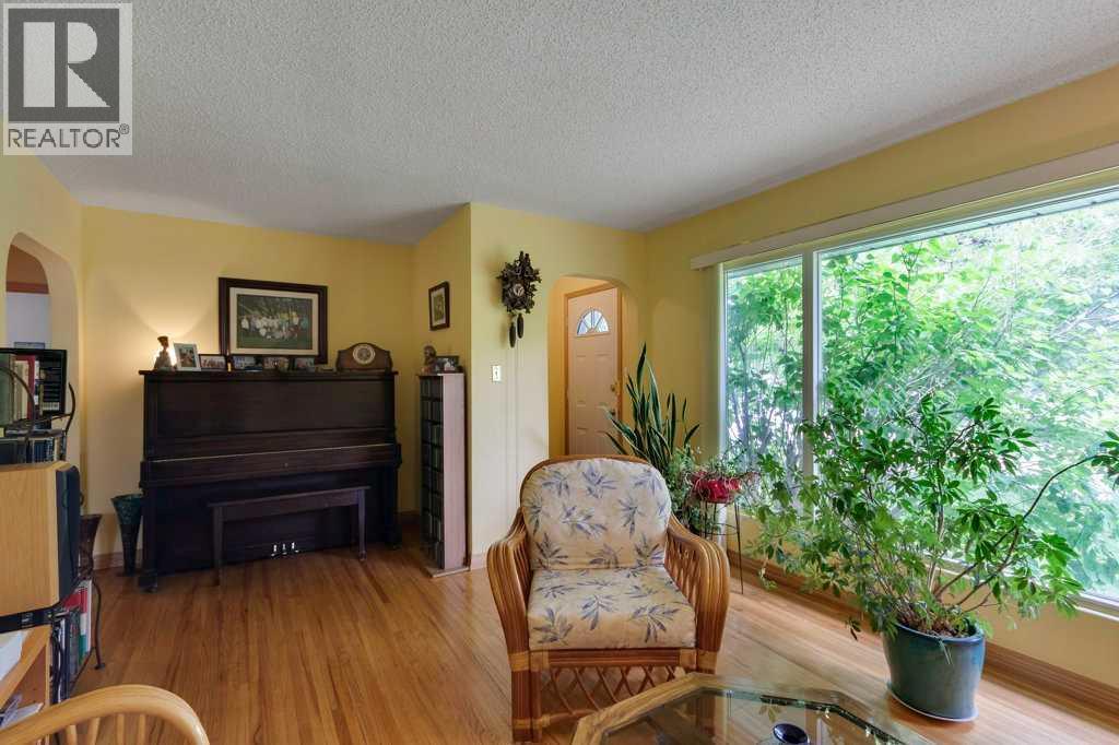 Single Family House Bungalow for Sale in  Glencastle Street SW Glendale Calgary 
