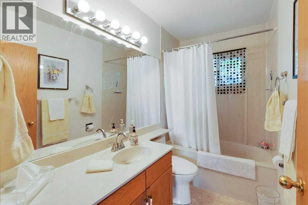 Single Family House Bungalow for Sale in  Glencastle Street SW Glendale Calgary 