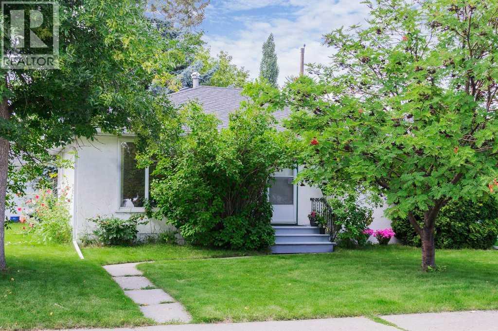 Single Family House Bungalow for Sale in  Glencastle Street SW Glendale Calgary 