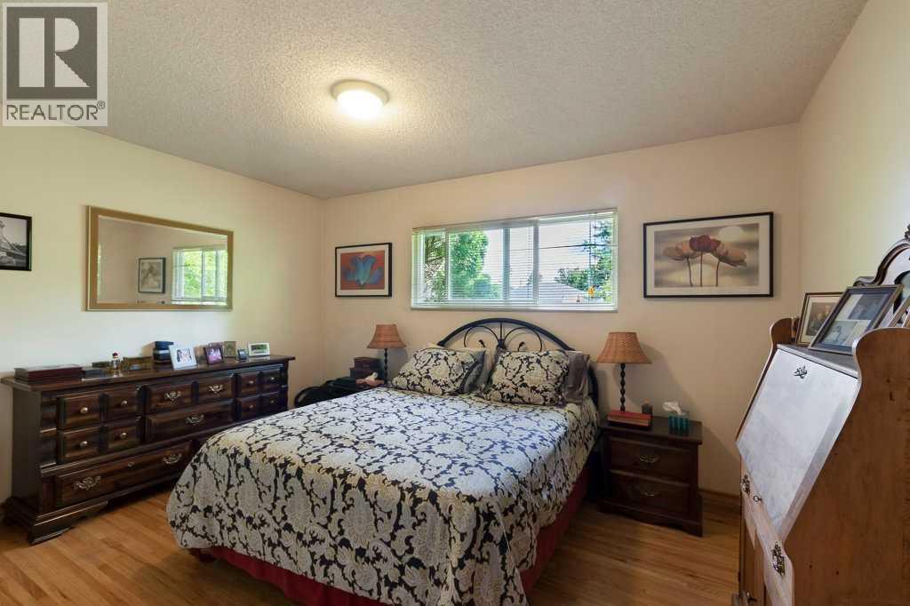Single Family House Bungalow for Sale in  Glencastle Street SW Glendale Calgary 