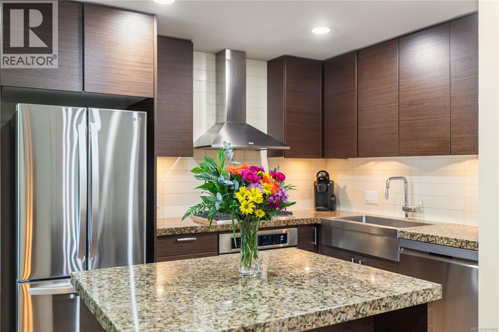 Photo 6 of 310 1400 Lynburne Pl, Langford BC