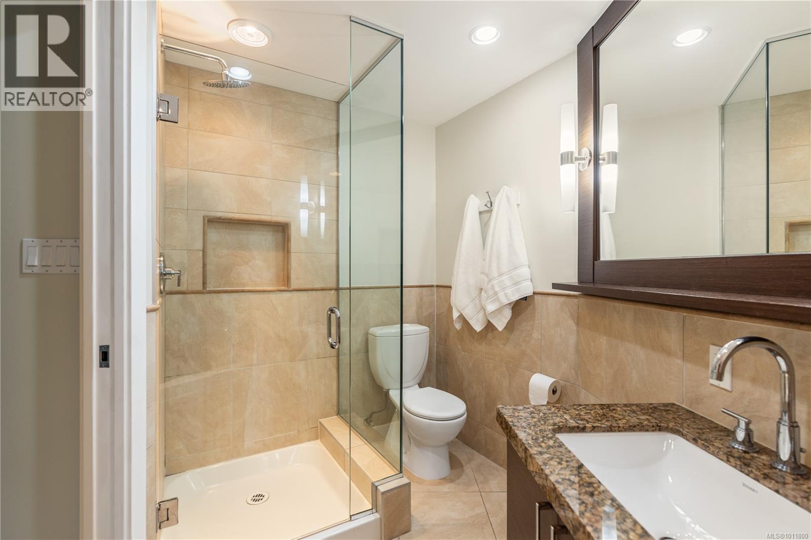 Photo 17 of 310 1400 Lynburne Pl, Langford BC