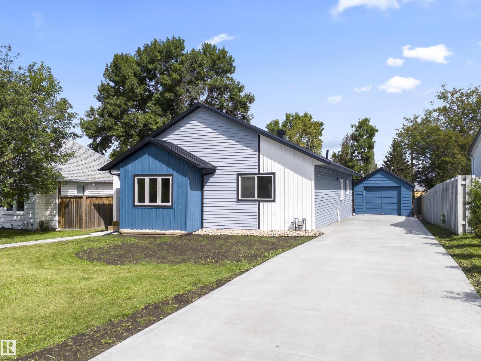 Photo 1 of 5032 55 Ave, Tofield AB