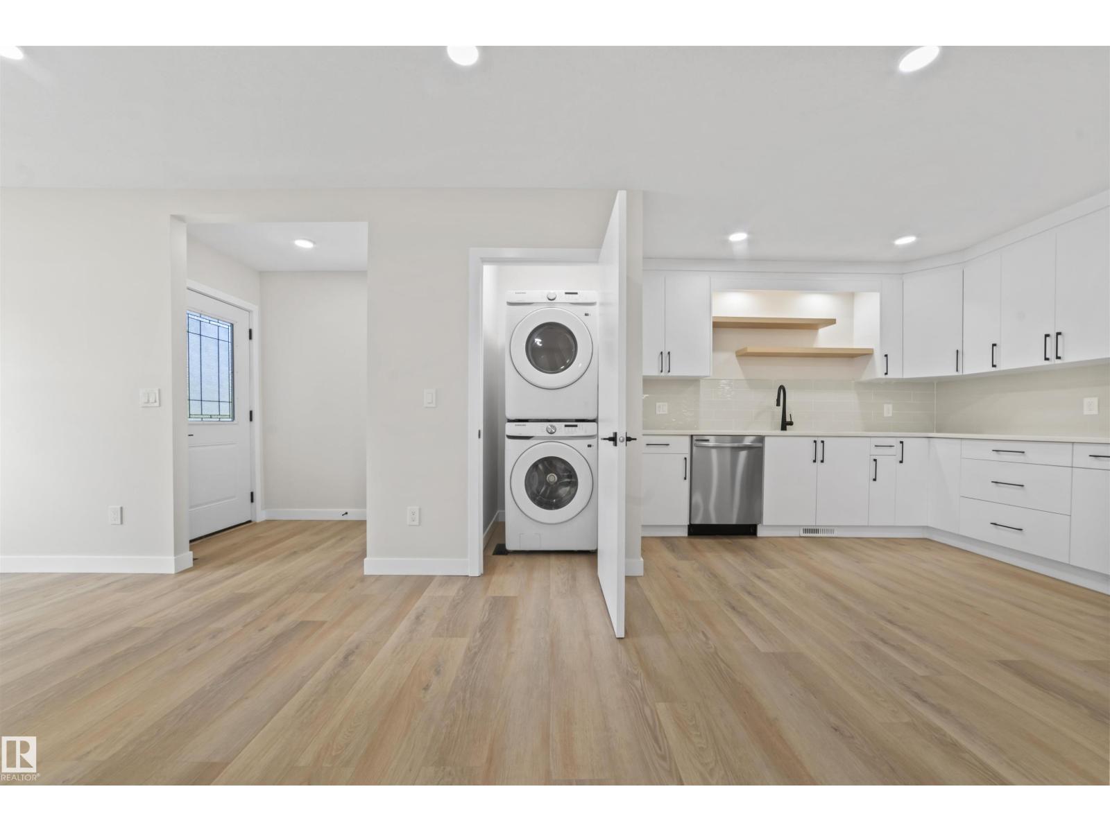Photo 11 of 5032 55 Ave, Tofield AB