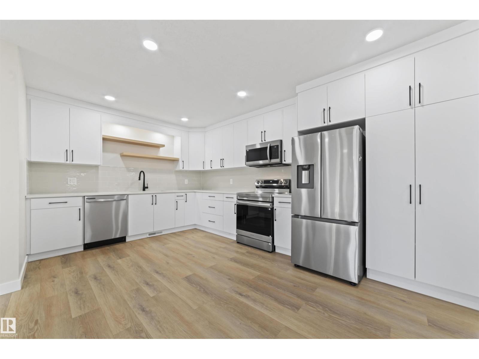 Photo 13 of 5032 55 Ave, Tofield AB