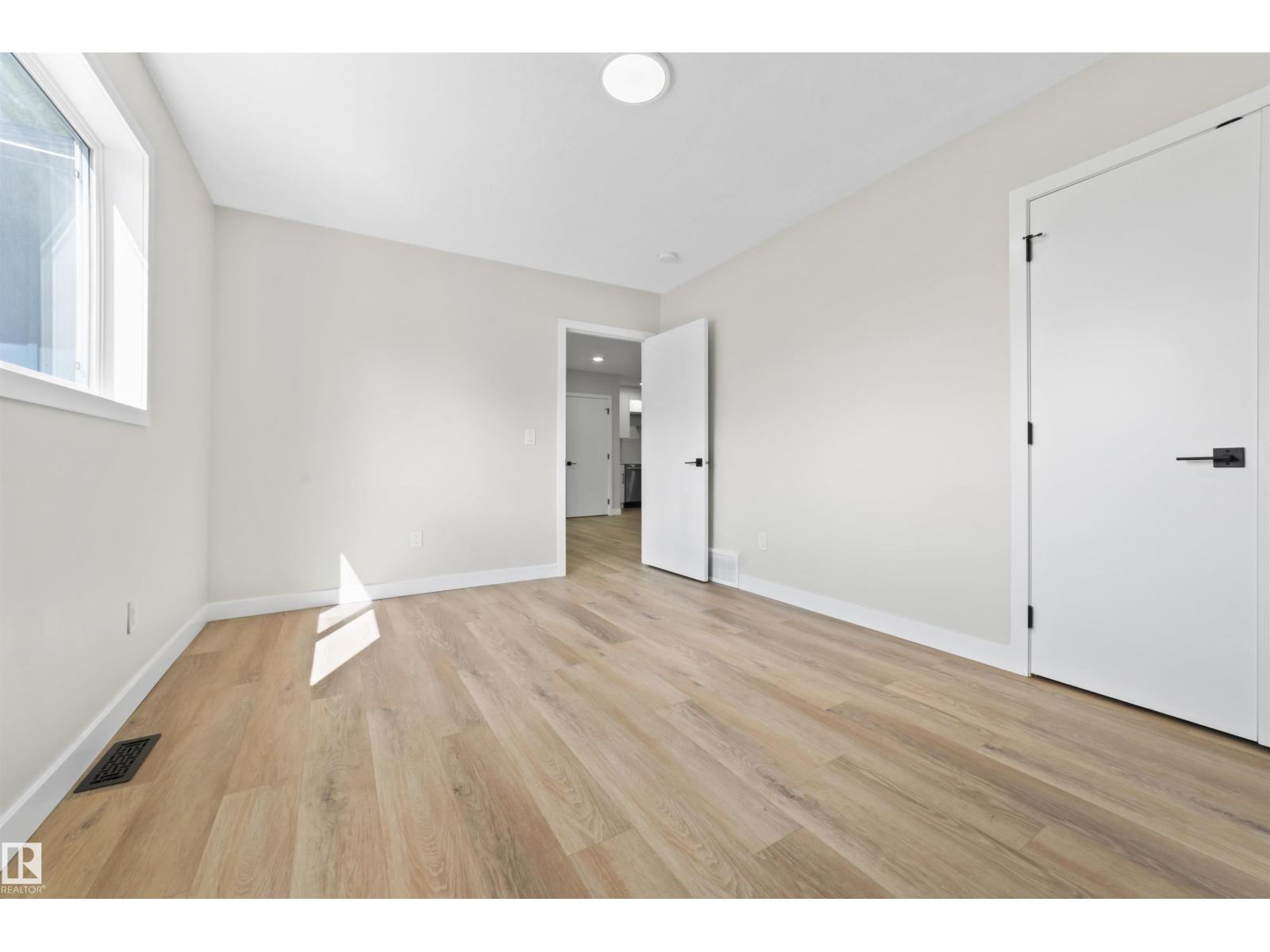 Photo 21 of 5032 55 Ave, Tofield AB