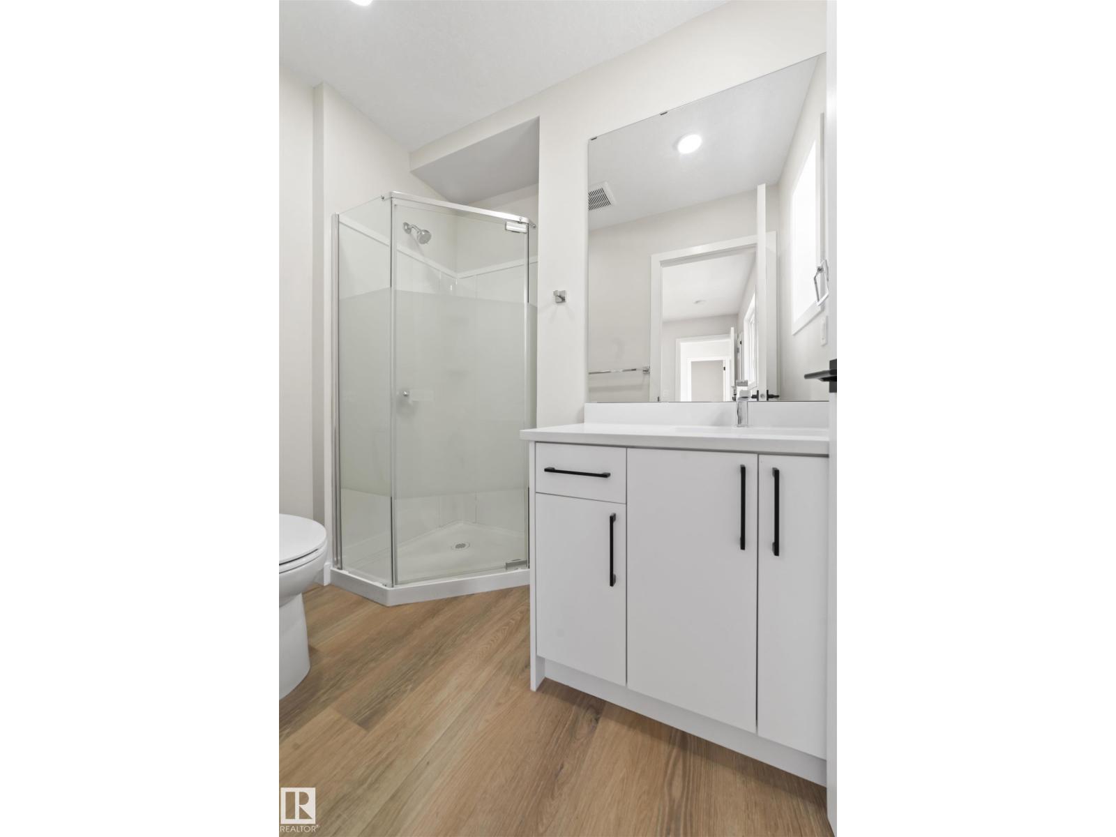 Photo 29 of 5032 55 Ave, Tofield AB