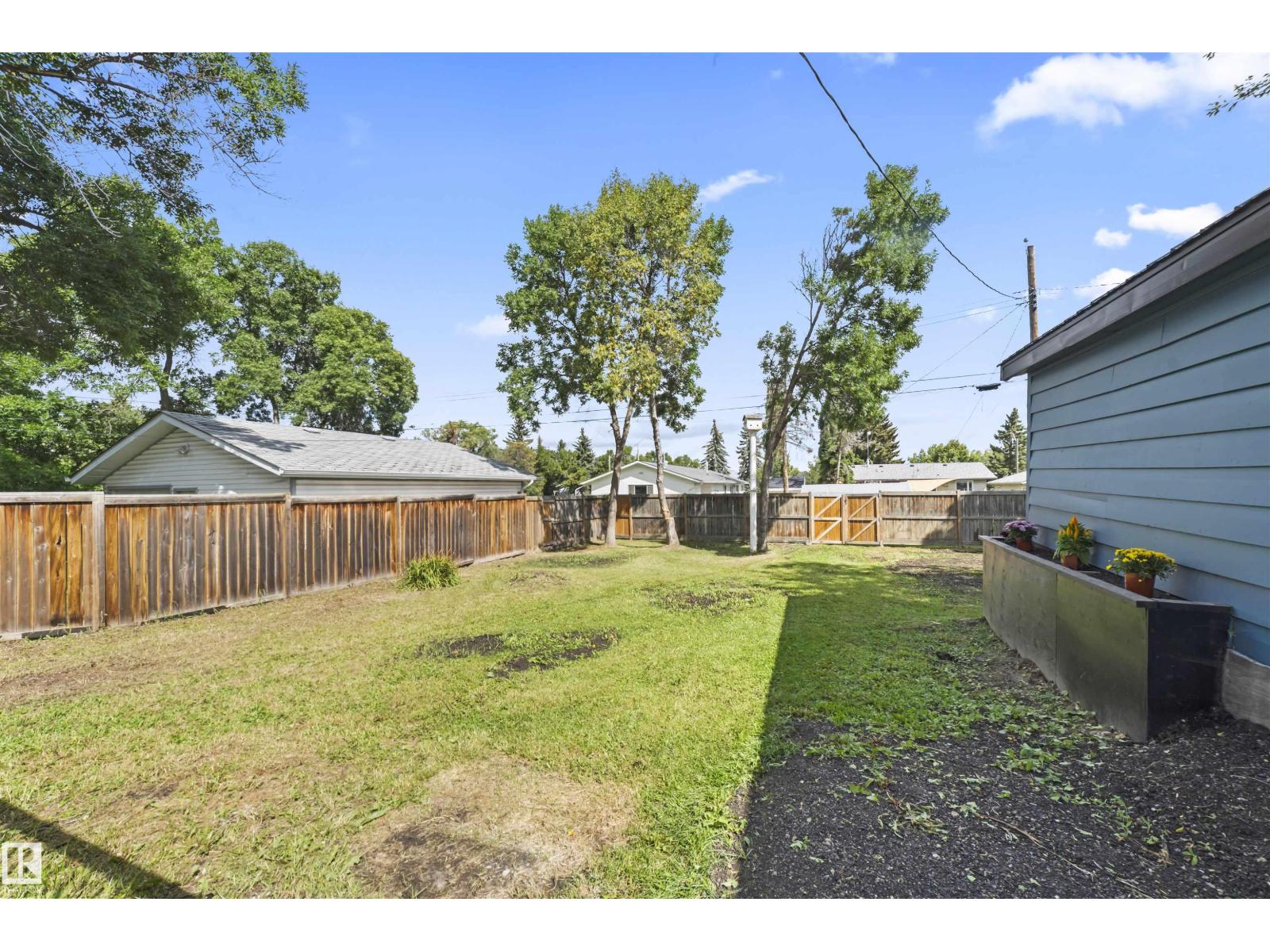 Photo 38 of 5032 55 Ave, Tofield AB
