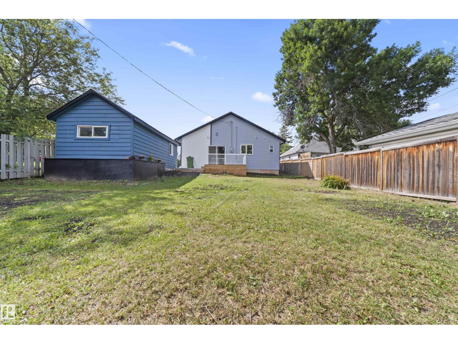 Photo 40 of 5032 55 Ave, Tofield AB