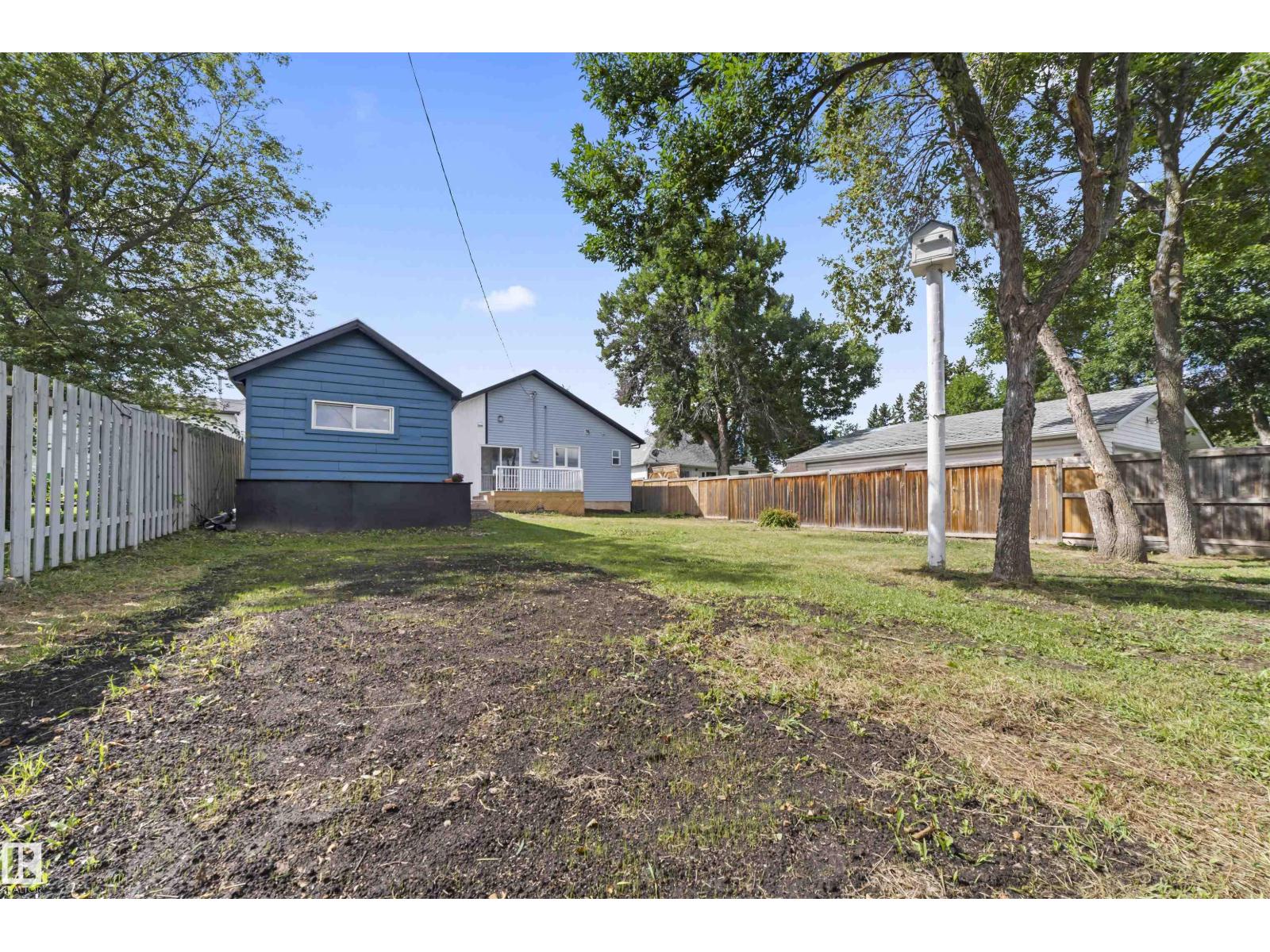 Photo 42 of 5032 55 Ave, Tofield AB