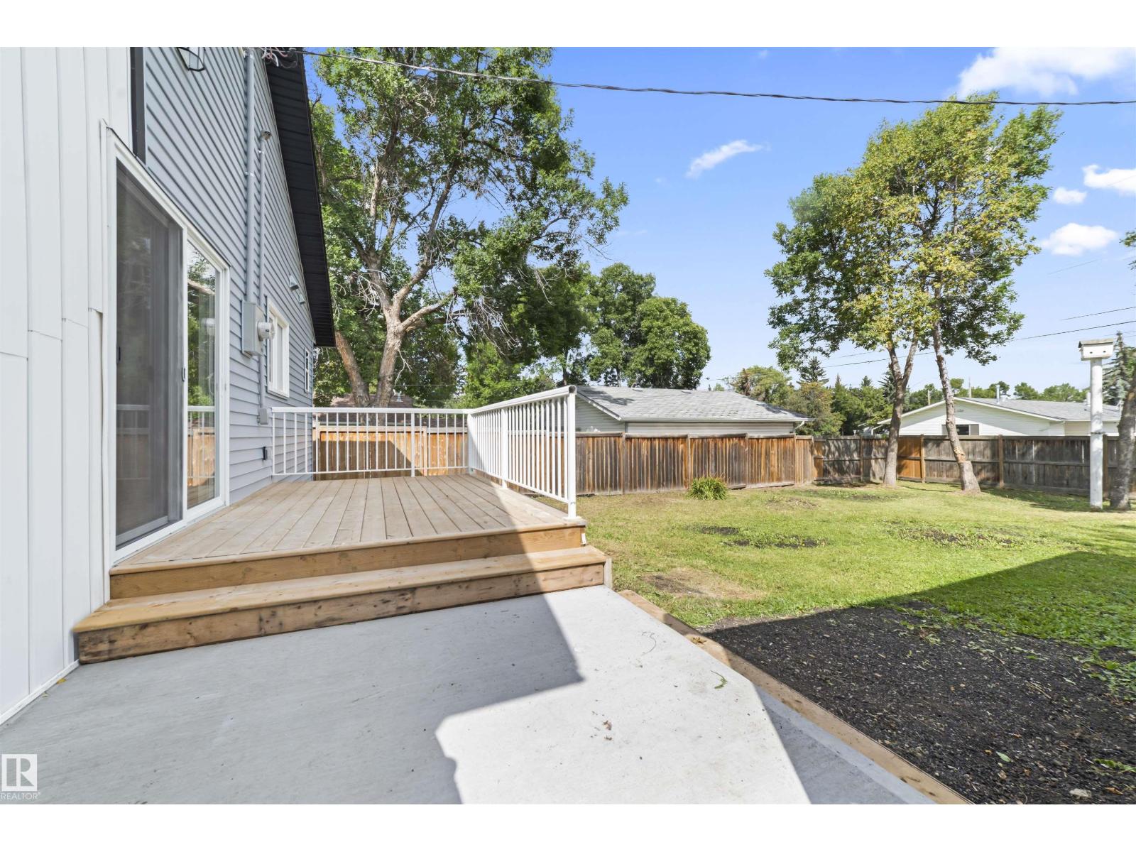 Photo 43 of 5032 55 Ave, Tofield AB
