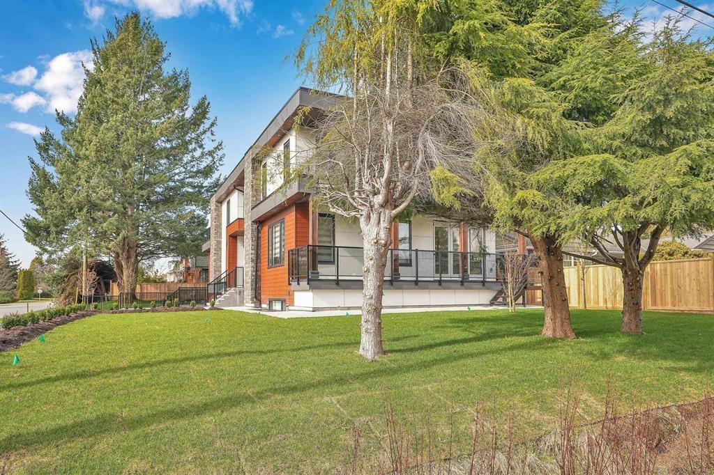 Photo 34 of 13915 Blackburn Avenue, White Rock BC