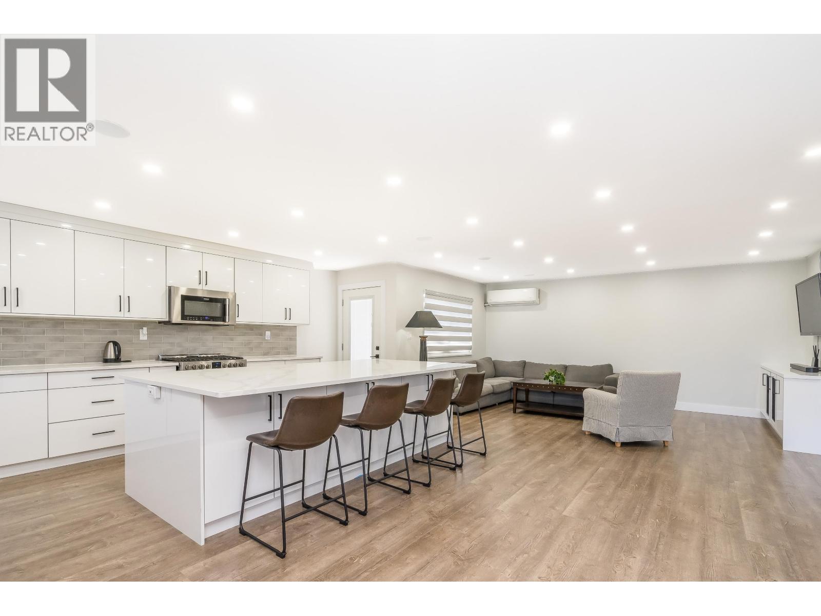 Photo 9 of 7331 Lombard Road, Richmond BC