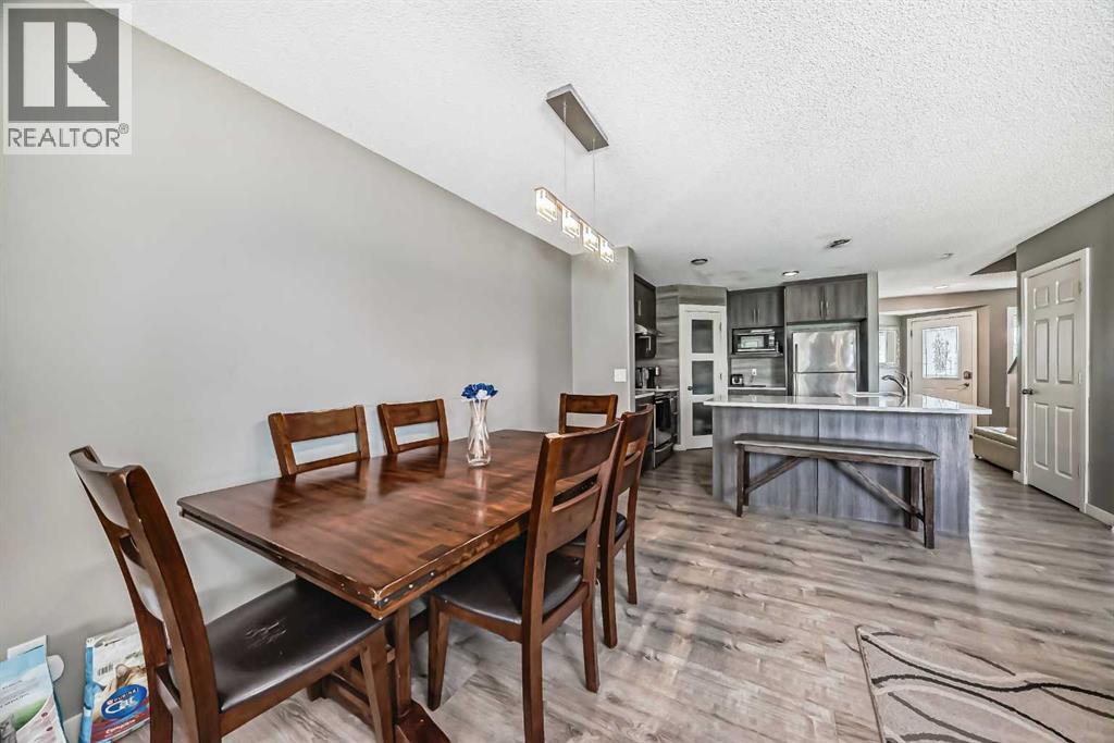 Single Family House for Sale in  Saratoga Close NE Monterey Park Calgary 