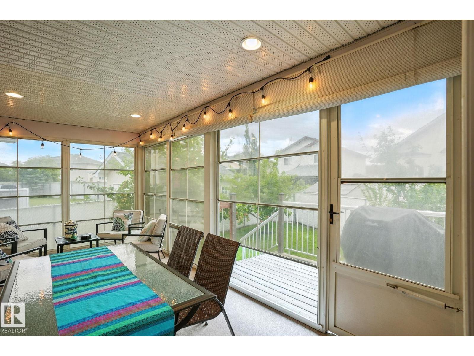 Photo 25 of 8027 161 A Av Nw, Edmonton AB