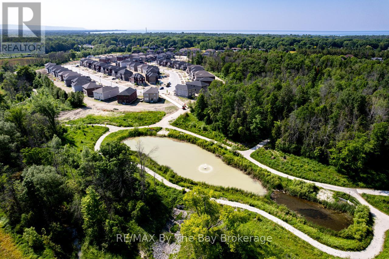 Photo 40 of 5 Misty Ridge Road, Wasaga Beach ON