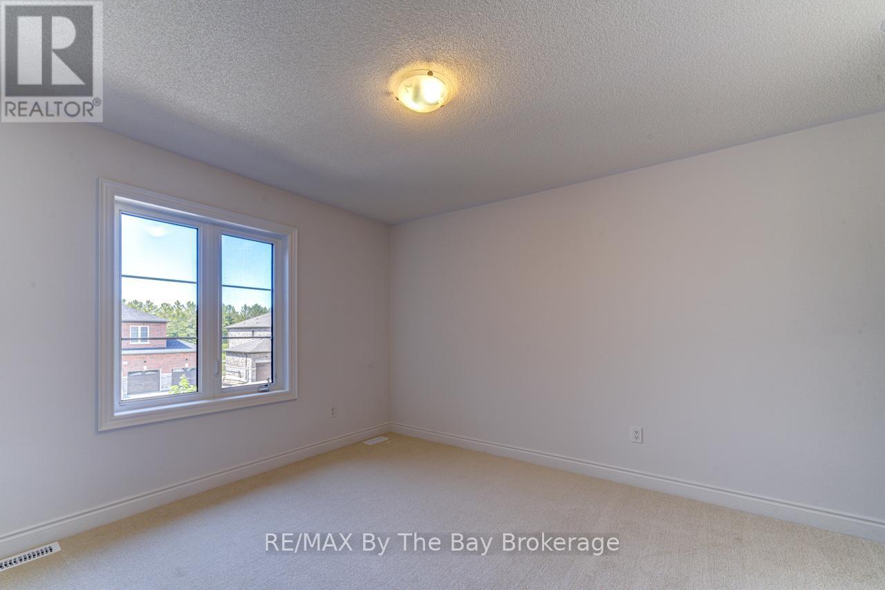 Photo 29 of 5 Misty Ridge Road, Wasaga Beach ON