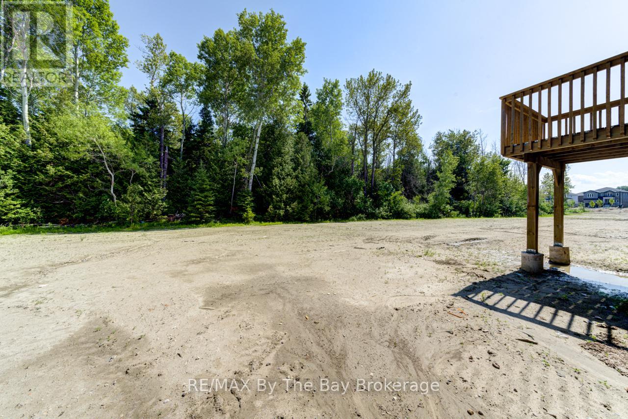 Photo 34 of 5 Misty Ridge Road, Wasaga Beach ON
