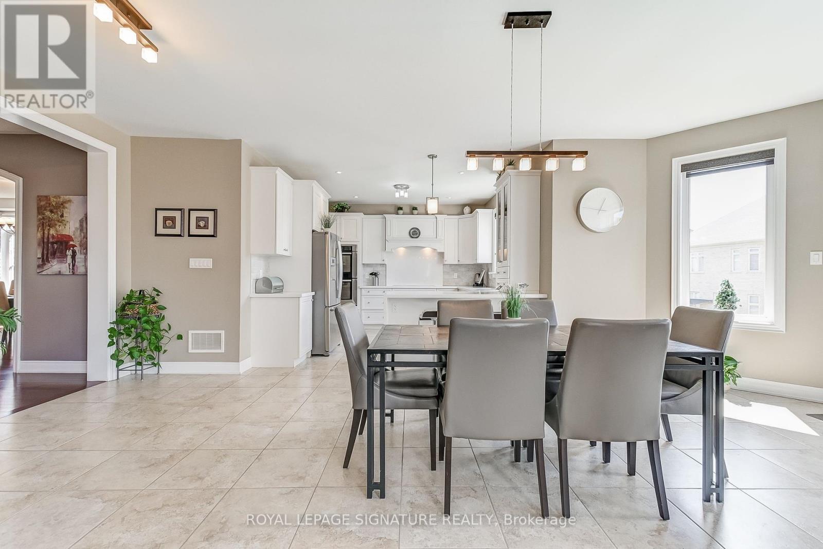 Photo 13 of 18 Flanders Road, Brampton ON
