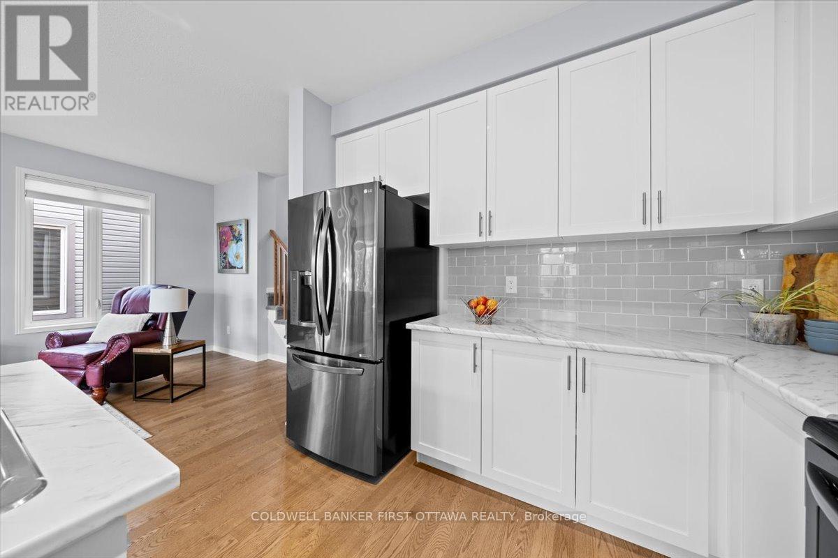 Photo 13 of 545 Tulip Tree Way, Ottawa ON