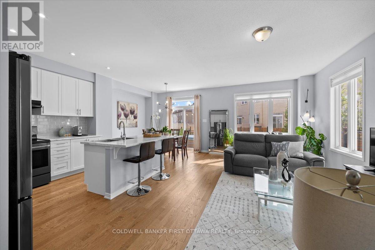 Photo 19 of 545 Tulip Tree Way, Ottawa ON