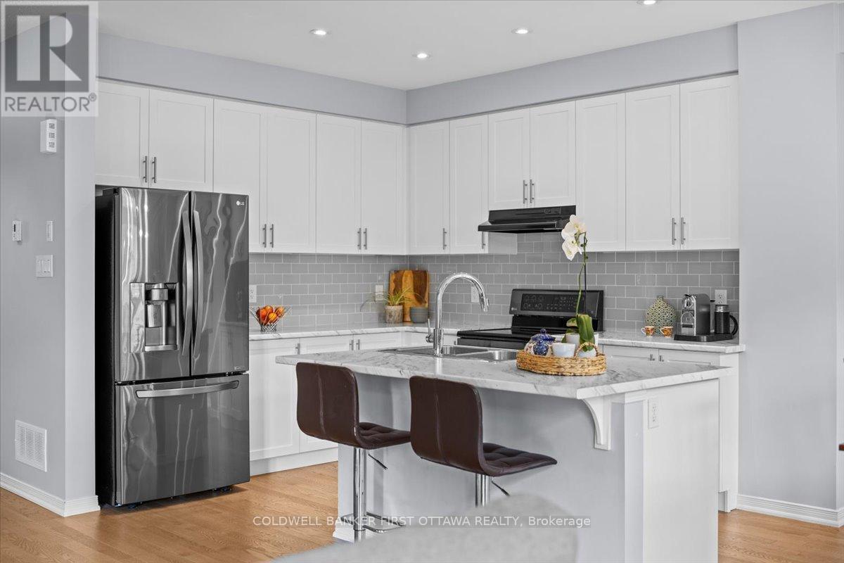 Photo 20 of 545 Tulip Tree Way, Ottawa ON