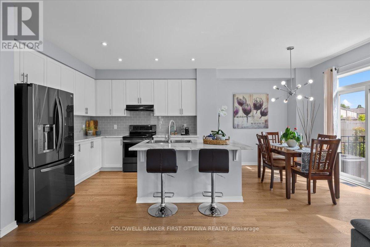 Photo 21 of 545 Tulip Tree Way, Ottawa ON
