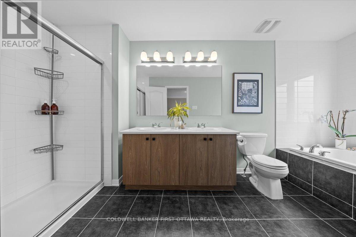 Photo 29 of 545 Tulip Tree Way, Ottawa ON