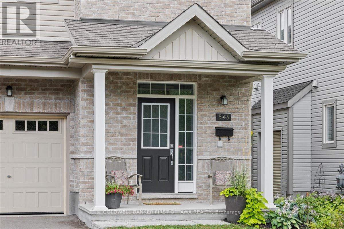Photo 6 of 545 Tulip Tree Way, Ottawa ON