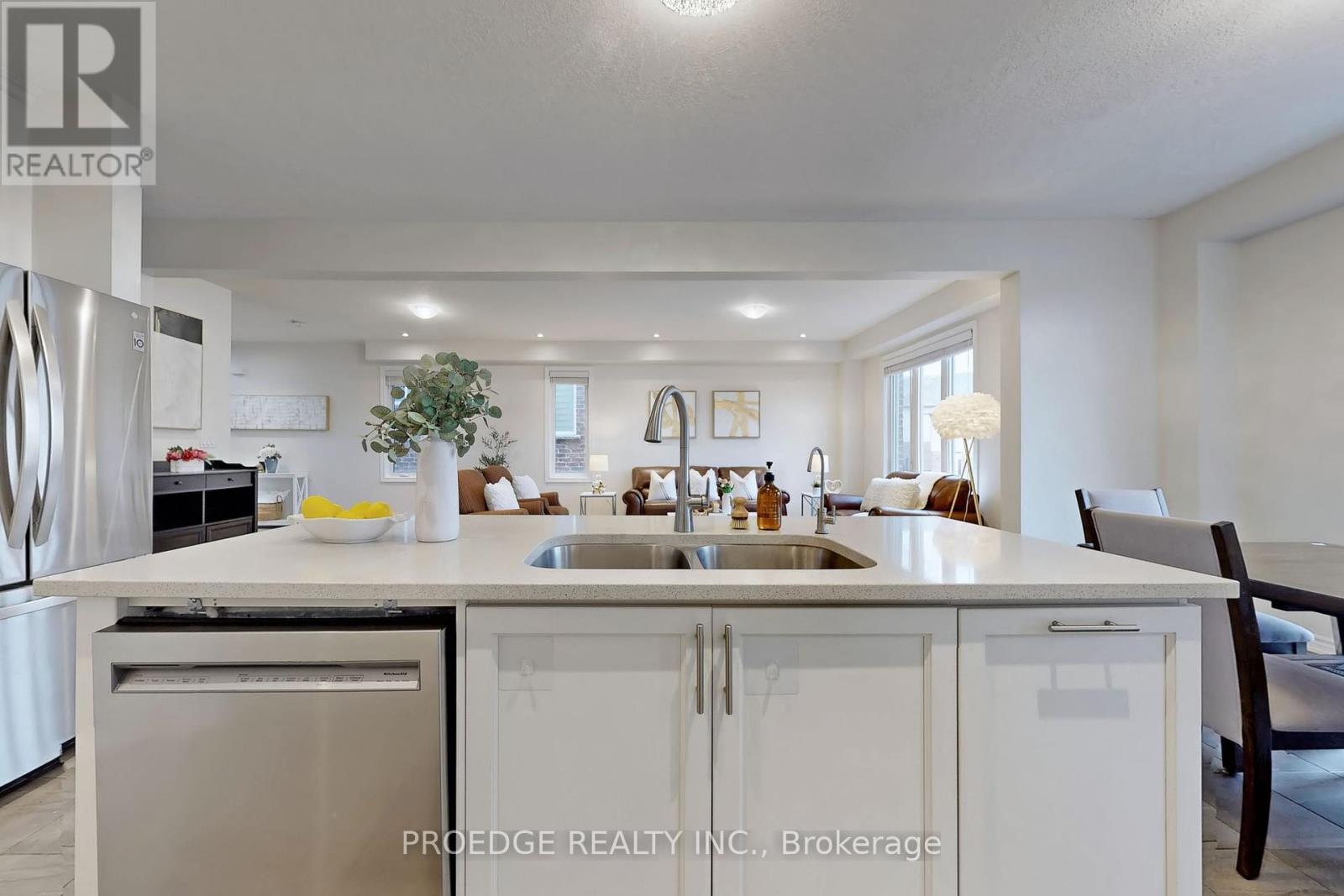 Photo 34 of 361 Beechdrops Drive, Waterloo ON