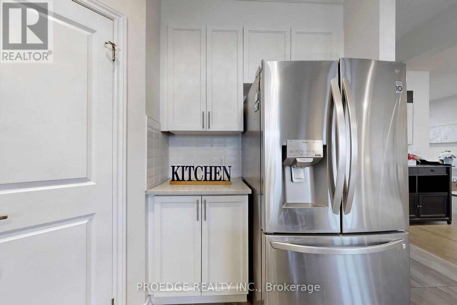 Photo 26 of 361 Beechdrops Drive, Waterloo ON