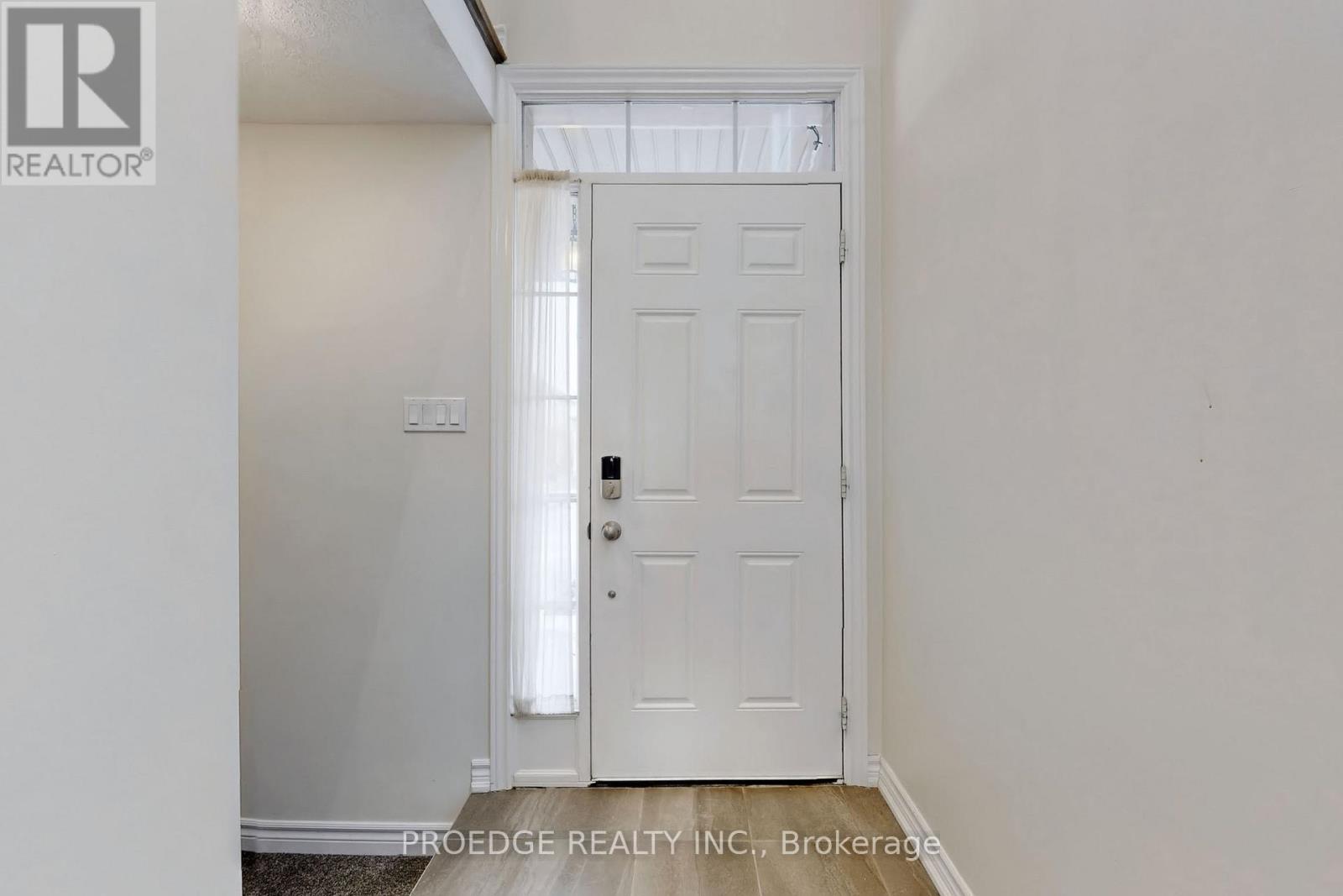 Photo 5 of 361 Beechdrops Drive, Waterloo ON