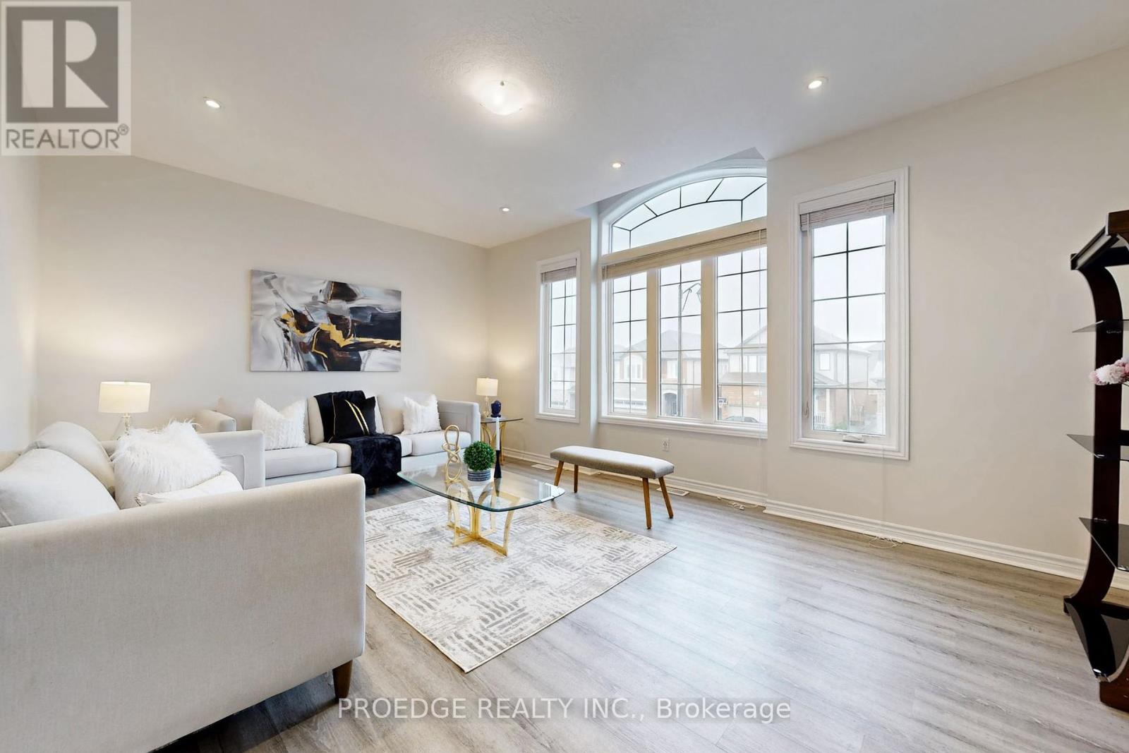 Photo 13 of 361 Beechdrops Drive, Waterloo ON
