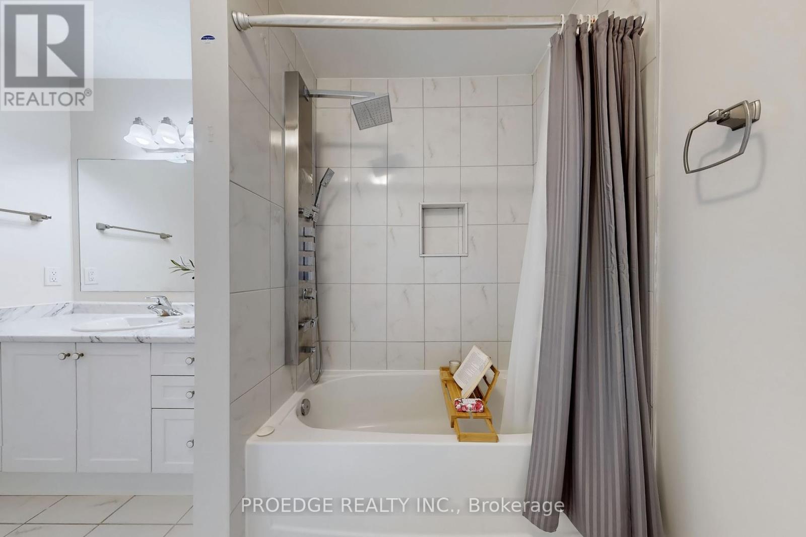 Photo 4 of 361 Beechdrops Drive, Waterloo ON