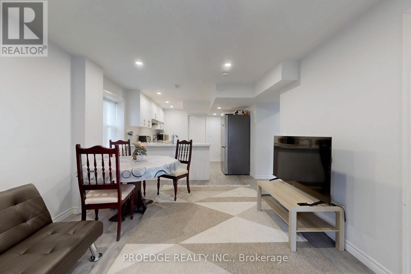 Photo 25 of 361 Beechdrops Drive, Waterloo ON