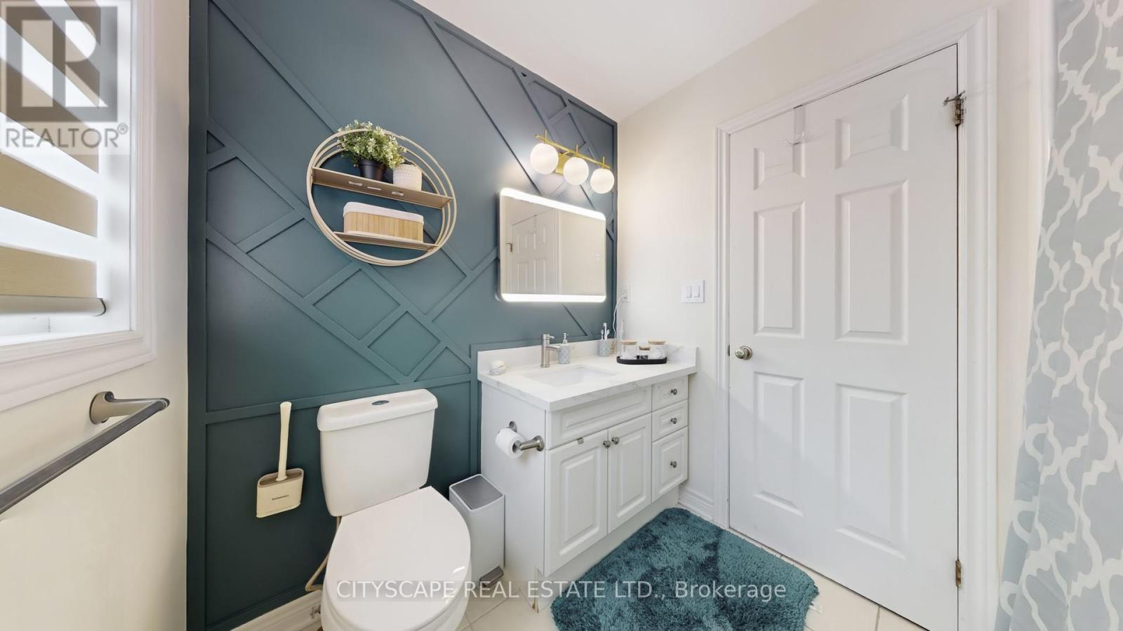 Photo 19 of 8655 Westport Drive, Niagara Falls ON