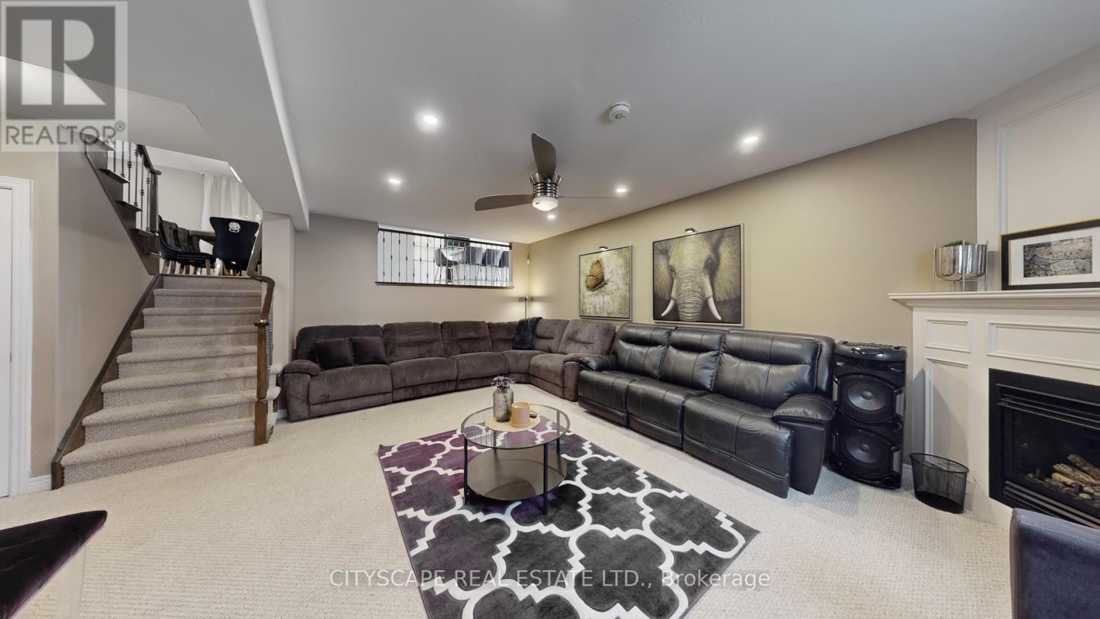 Photo 18 of 8655 Westport Drive, Niagara Falls ON