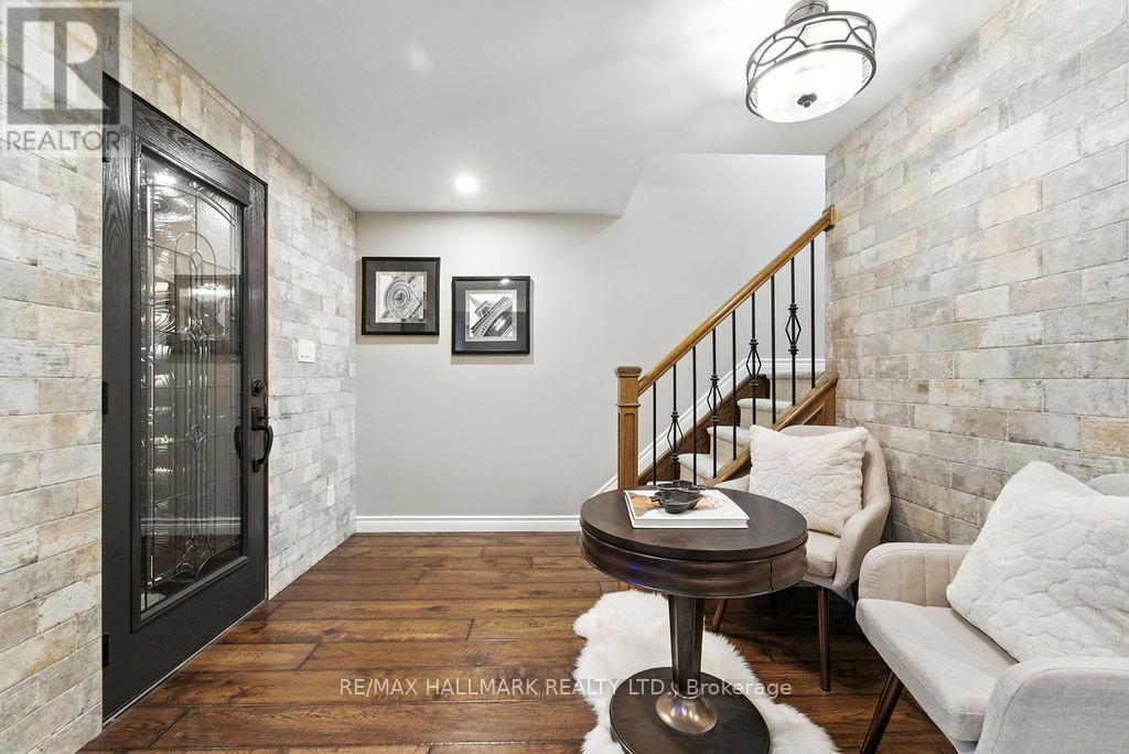 Photo 3 of 13 Blackbird Street, Niagaraonthelake ON
