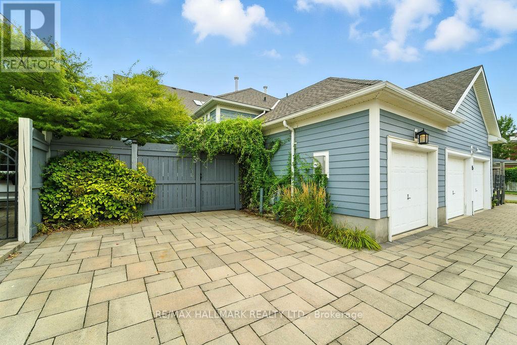 Photo 28 of 13 Blackbird Street, Niagaraonthelake ON