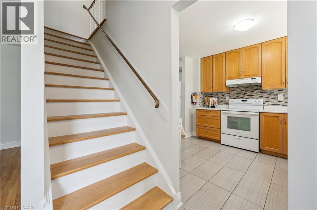 Photo 15 of 453 Albert Street Unit 13, Waterloo ON