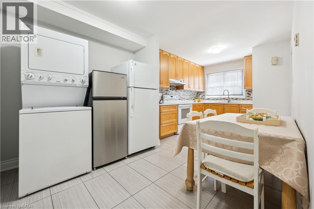 Photo 14 of 453 Albert Street Unit 13, Waterloo ON