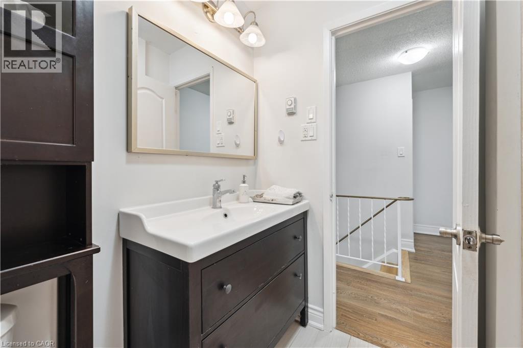 Photo 24 of 453 Albert Street Unit 13, Waterloo ON