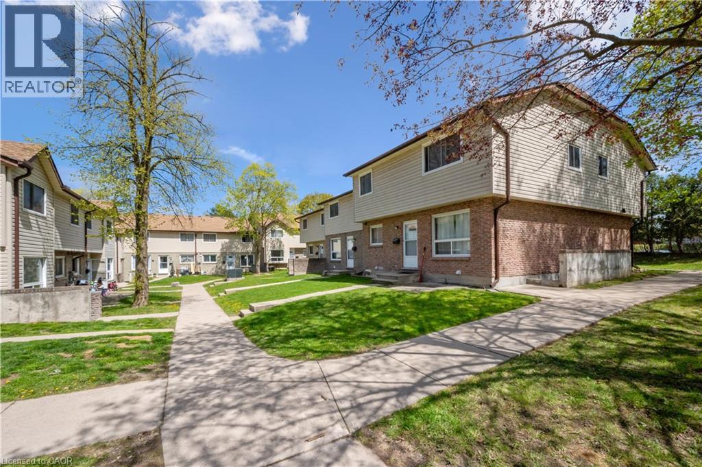 Photo 32 of 453 Albert Street Unit 13, Waterloo ON