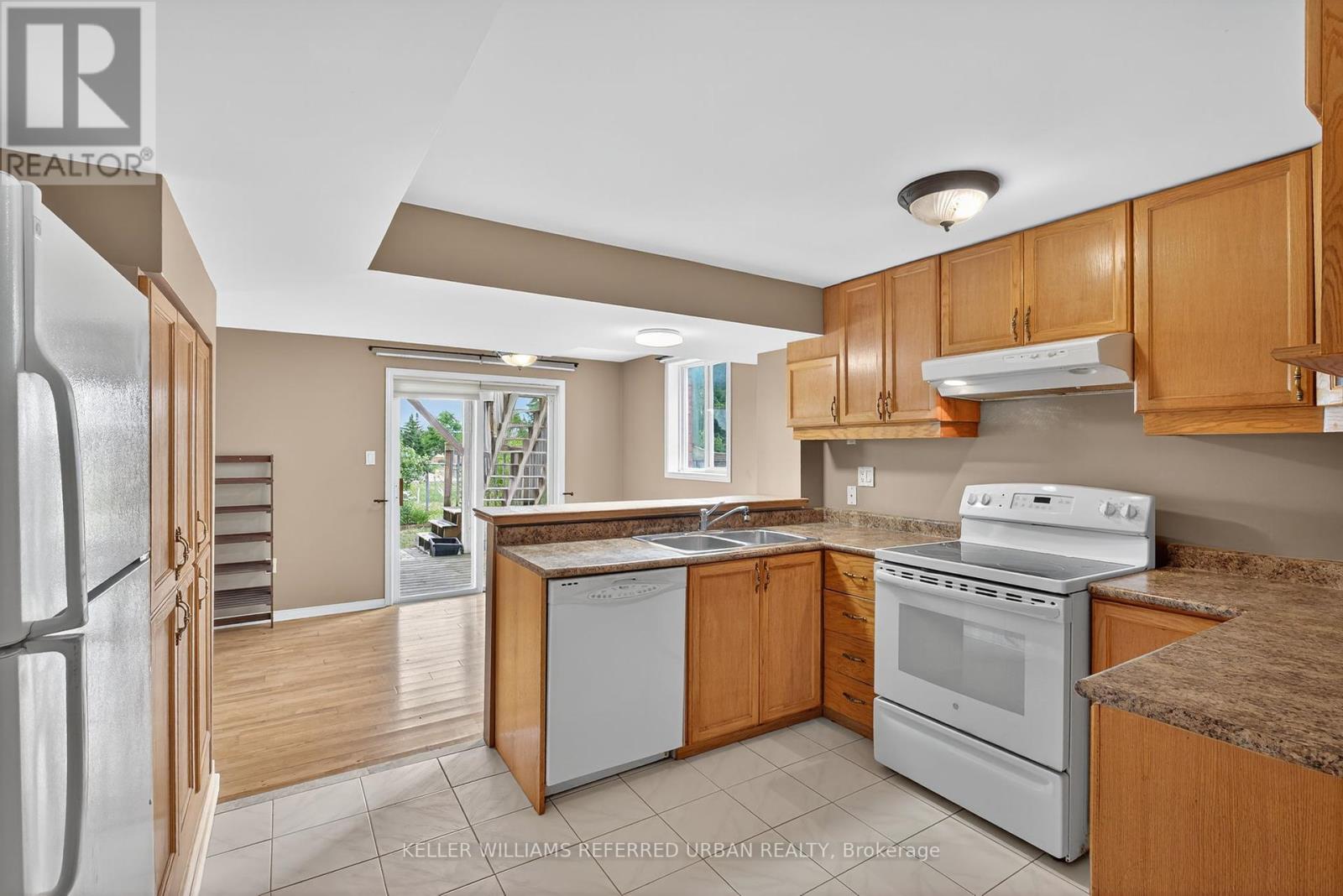 Photo 32 of 67 Ruffet Drive, Barrie ON