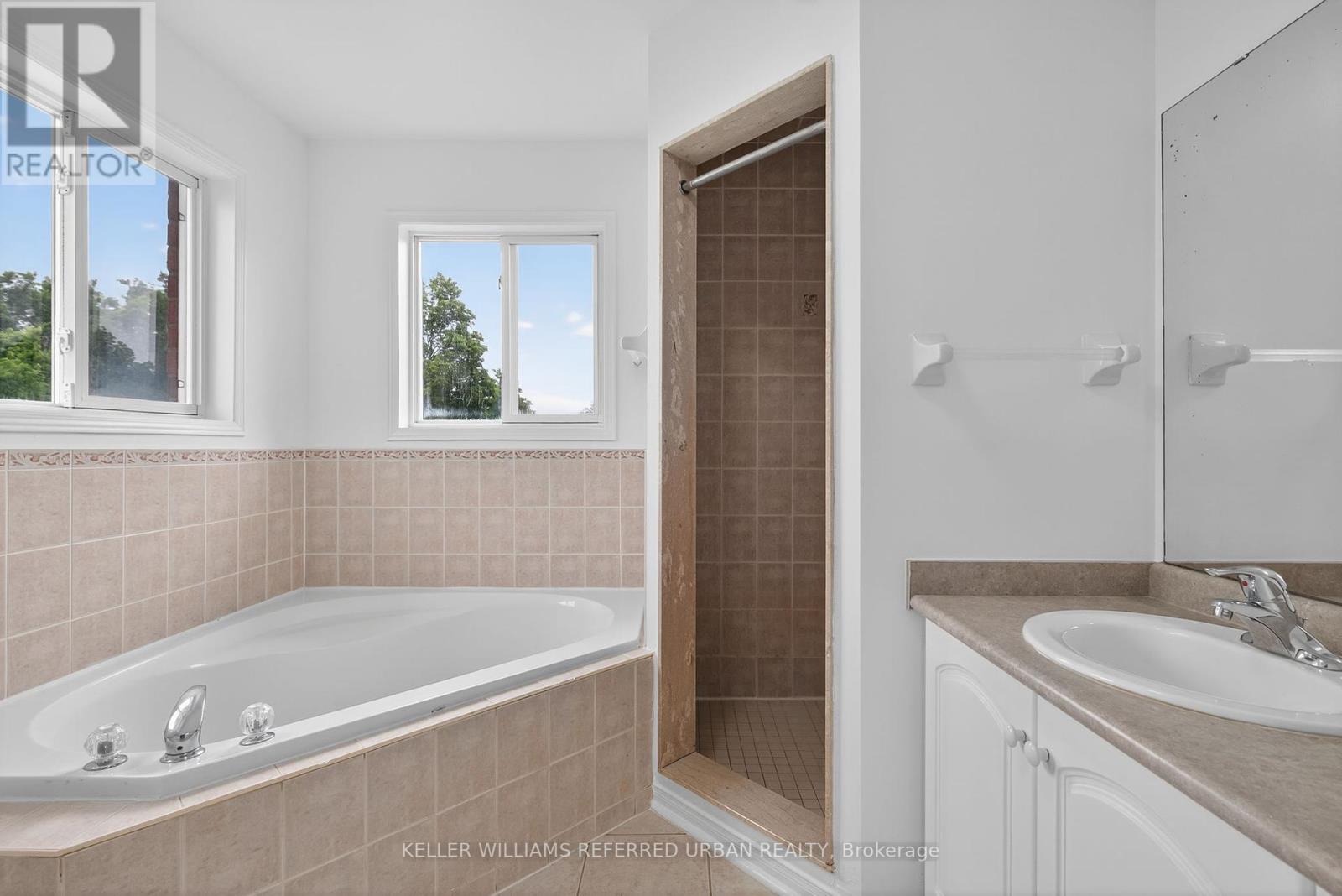 Photo 22 of 67 Ruffet Drive, Barrie ON