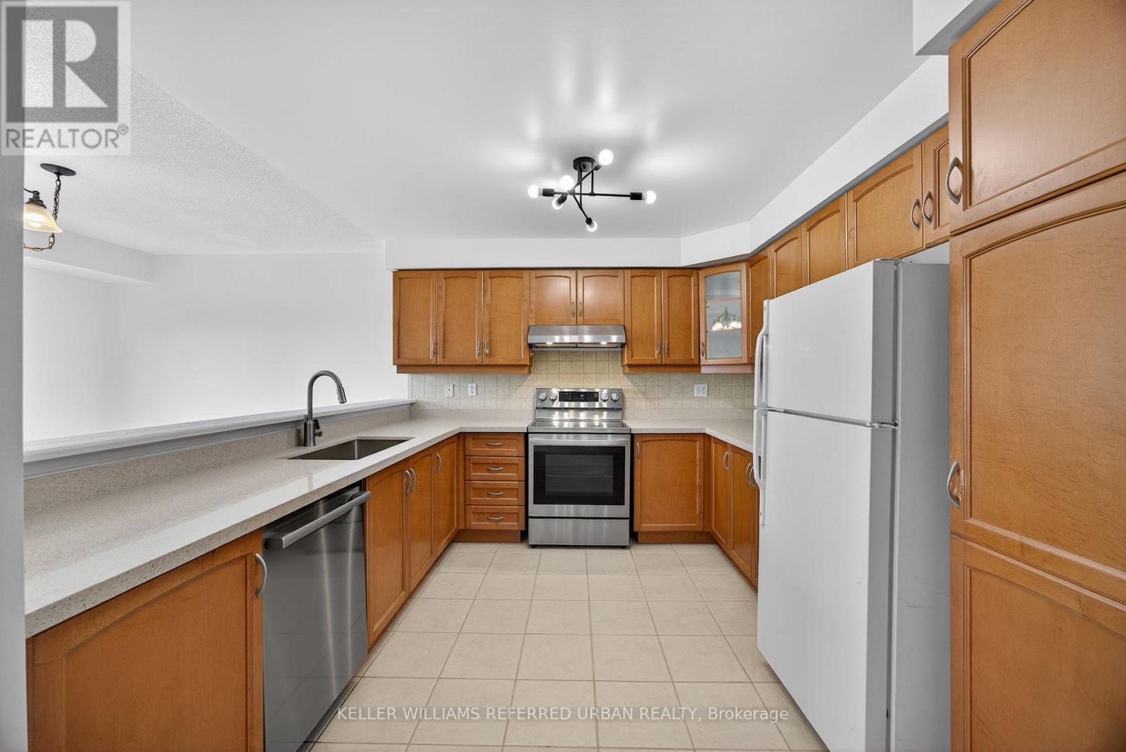 Photo 9 of 67 Ruffet Drive, Barrie ON
