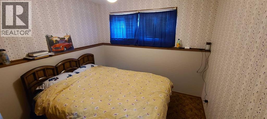 Photo 11 of 5314 46 Street, Taber AB